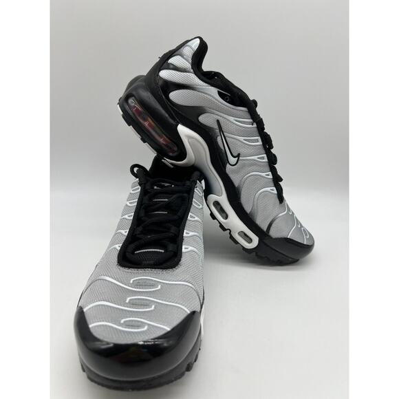 Nike Air Max Plus (GS) Black/Metallic Silver CD0609-018 Youth's 7Y/Women's 8.5 - Picture 5 of 12